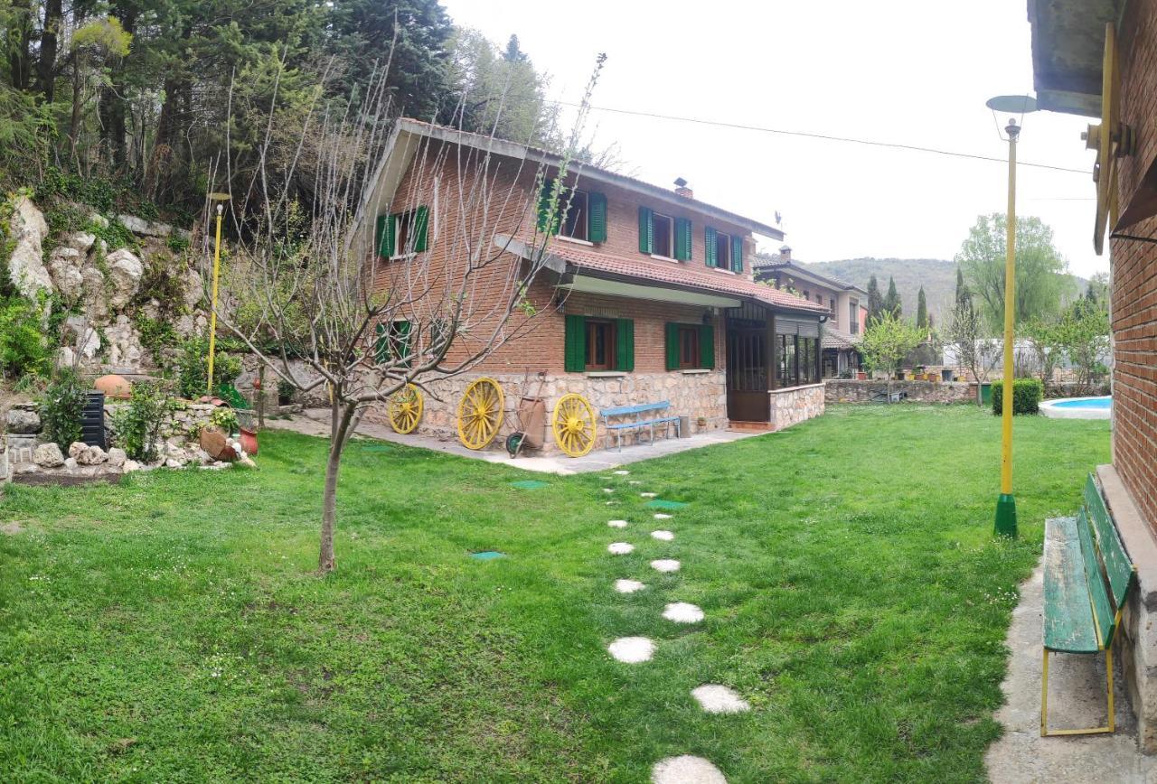 Casa Rural El Eden Del Ungria Caspueñas Eksteriør billede