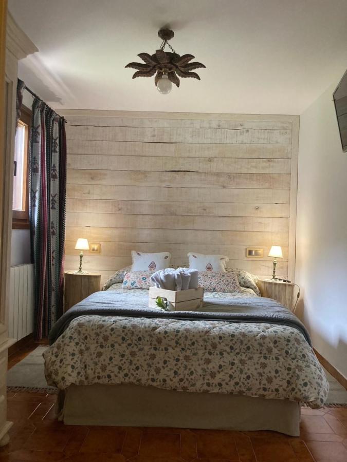Casa Rural El Eden Del Ungria Caspueñas Eksteriør billede